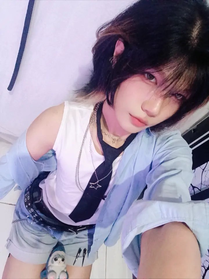 RaiShotaro's tweet photo. #femboy 🩵🤍 https://t.co/hO1V0H8WQw