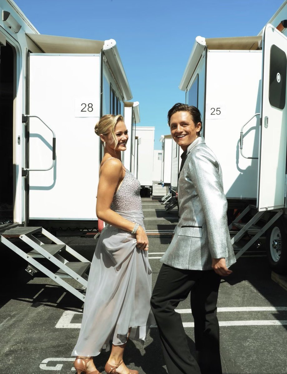 elumaxs's tweet photo. remember to text “CONNOR” to 21523 #DWTS https://t.co/TEp2daIs1J