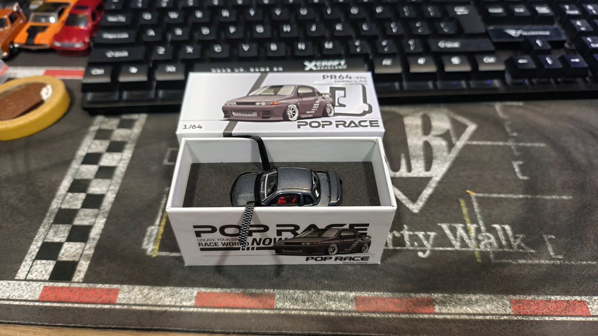 Giga_Penguin's tweet photo. Pop Race Pandem Pocket Bunny R32 is here 🤗
Finally got my hands on 1 and at fairly decent price too!
The car is tiny & Pop Race has accurately recreated it. Overall casting design is perfect and the grey metallic is beautiful.
#164scale #164diecast #pandem #r32 #pcoketbunny https://t.co/fhovLbXi1c