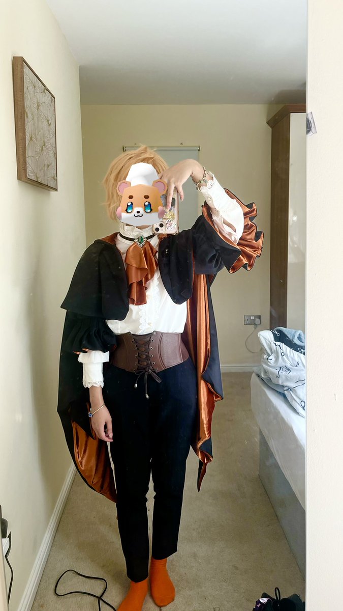 thisdobenice's tweet photo. Yu Q Wilson Vampire Hunter 3.0 Outfit!!!
🧡🖤🗡️ʕ•▽•ʔ
#VeXpo2026 #YuQosplay https://t.co/e5DKjL3m5B