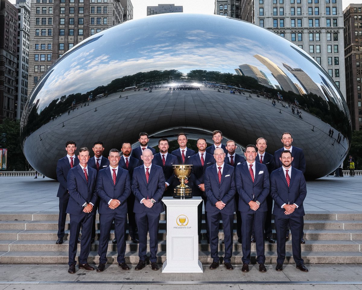 PresidentsCup's tweet photo. Sharp-dressed men.

#PresidentsCup | #USTeam https://t.co/ev3pH8OI0V