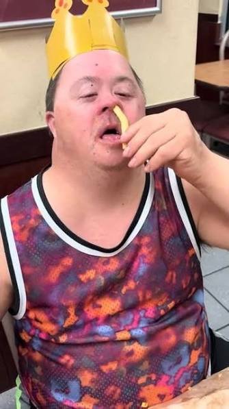 cipherttv's tweet photo. @YourName305 @jordygals @RGIII Looking good buddy🤣🤣🤣 https://t.co/0uMPnR764T