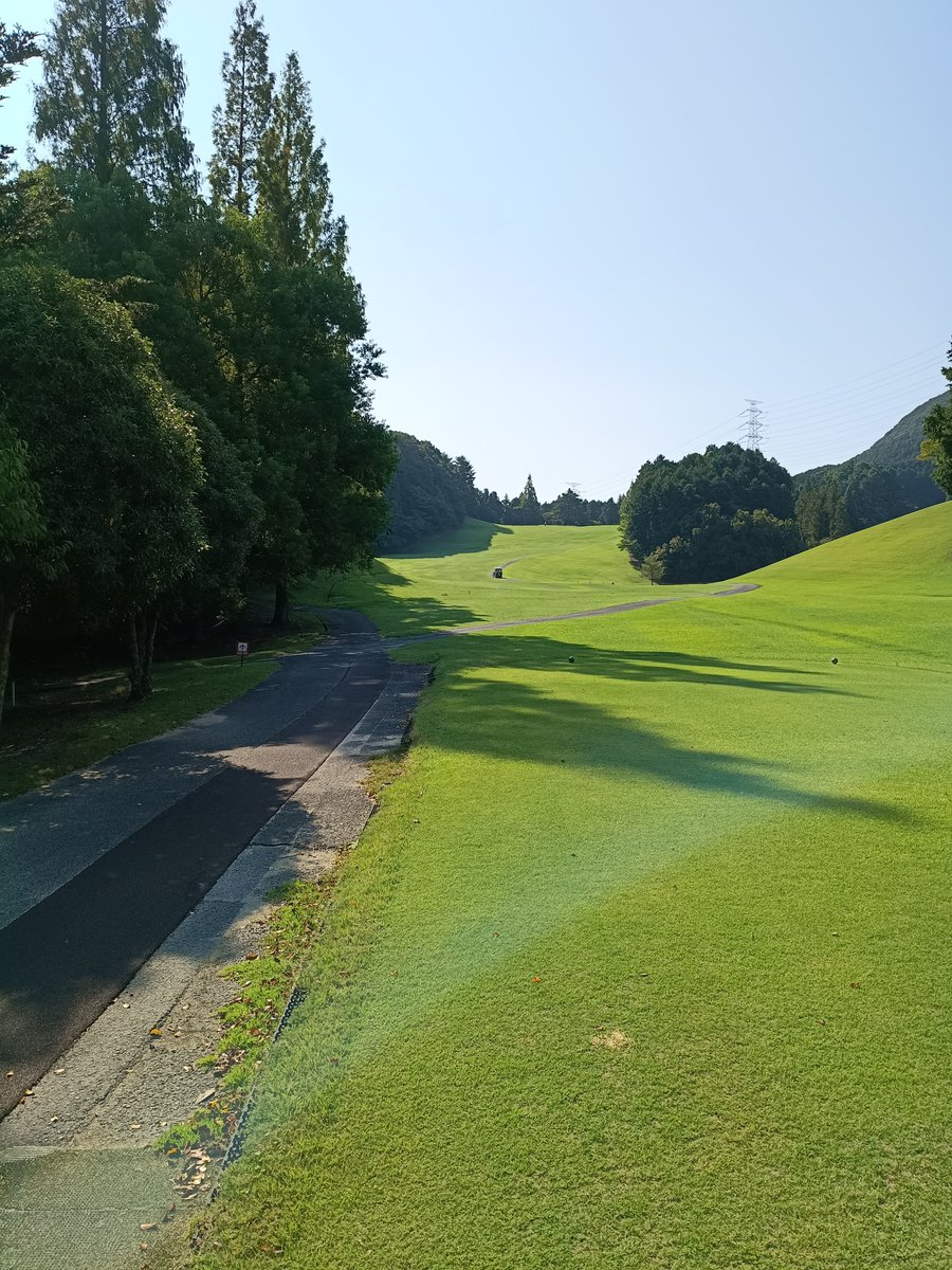 WIIMDMNUOO42731's tweet photo. 登山後の筋肉痛でゴルフ🏌️
どうなることやら https://t.co/LmWnUosT4c