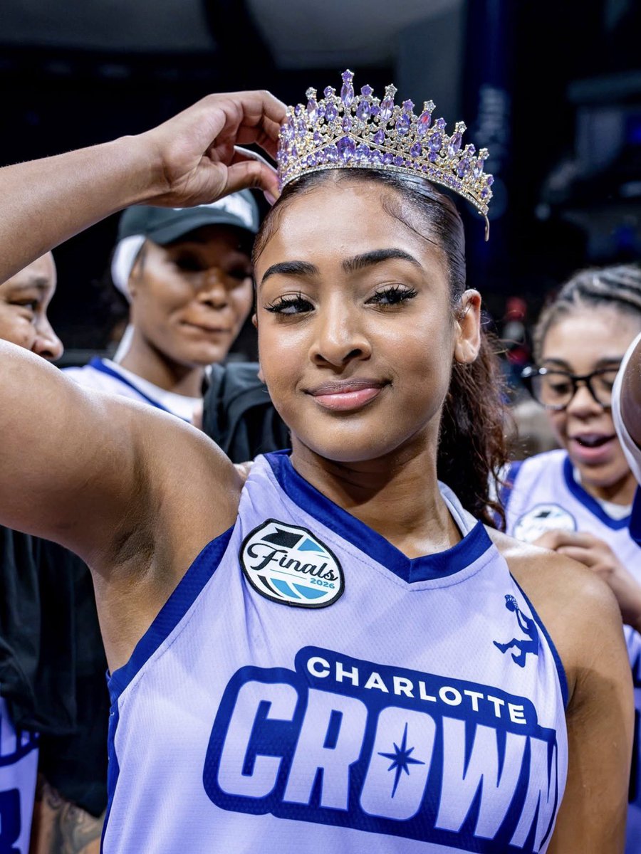 trendyhoopstars's tweet photo. NEWS: Deja Kelly has signed a developmental contract with the Dallas Wings. https://t.co/isK9lOsj2k