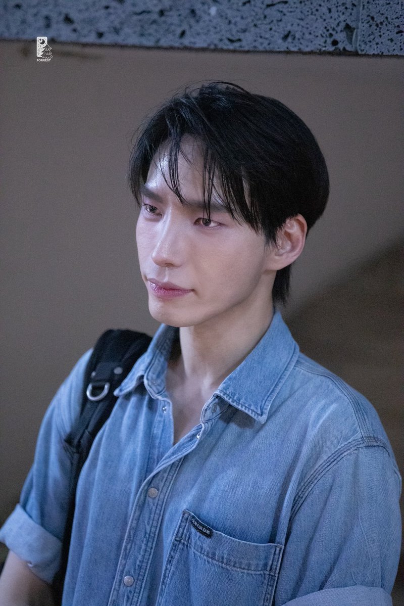 Jeong_forest's tweet photo. 마자 ㅋㅋㅋ 오펀스 재연 첫공 퇴길 때도 저 옷 입엇는뎈ㅋㅋㅋㅋㅋㅋㅋㅋ
<-2019                        2026-> https://t.co/bdiDsHCuqC