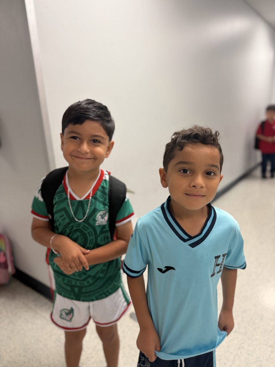 VPAA_SWPS's tweet photo. Our Blue Jays went all out for Jersey Day as we celebrated Hispanic Heritage Month! ⚽️🏀⚾️ Students and staff proudly rocked jerseys representing their favorite Hispanic countries, teams, and athletes. We loved seeing our campus filled with culture, pride, and spirit! 💙❤️🌎 https://t.co/dGck110fsk