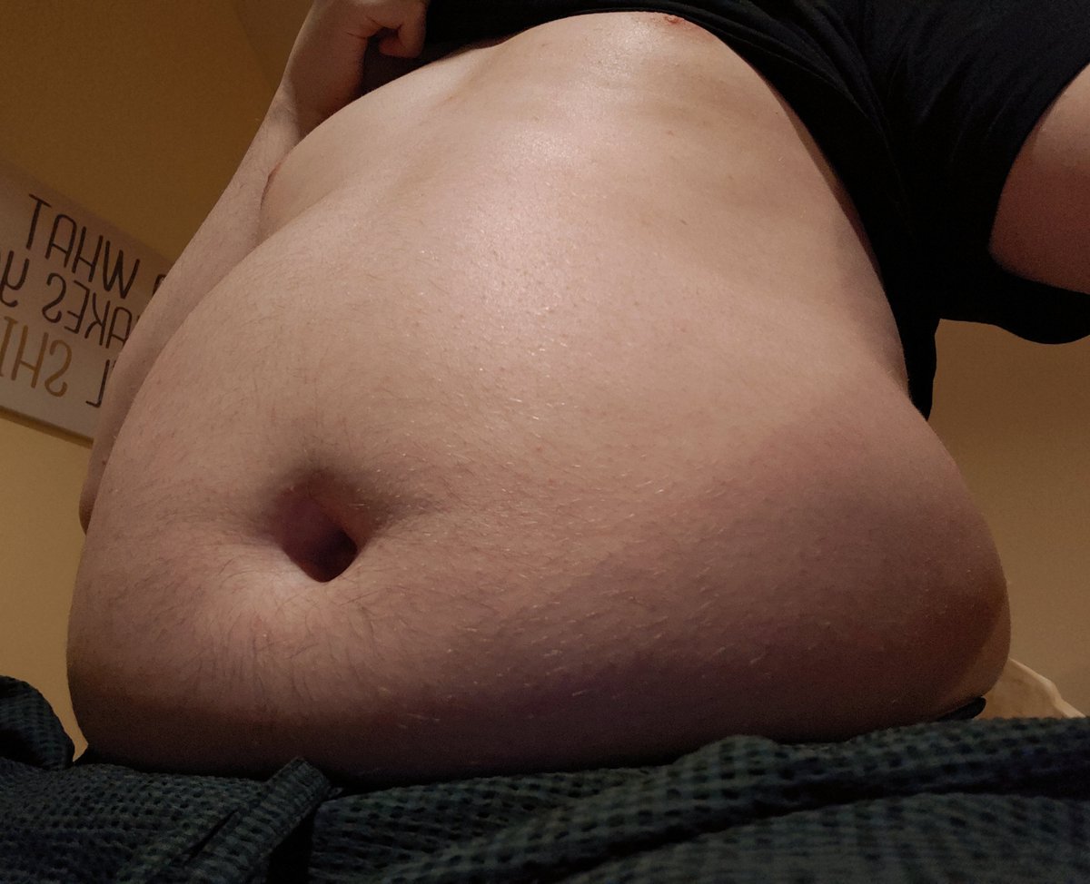 OtherVito's tweet photo. late #tummytuesday
this camera angle does wonders https://t.co/bO7g6uJlpl
