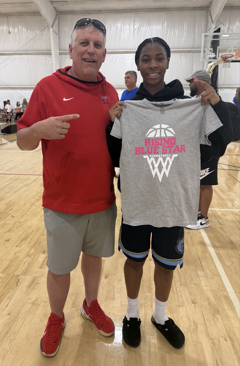 ALSoStarz's tweet photo. GREAT to see New STARZ 2031 NIKE JR EYBL 5-10 Wing AUBREY THOMAS (Tupelo MS) at @risingbluestar1 Camp on Sunday in Cullman AL!  Great Job!  Go STARZ! ⭐️ https://t.co/WJ5gFVnN8a