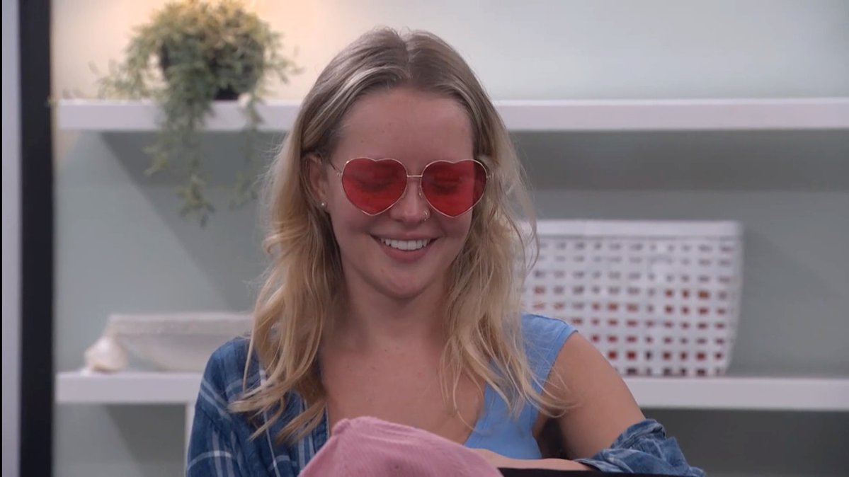89razorskate20's tweet photo. ⌛️WEEK 11, REPOST &amp; LIKE If You’re Team MELODY! #BB28 https://t.co/nMIMH8rHNO