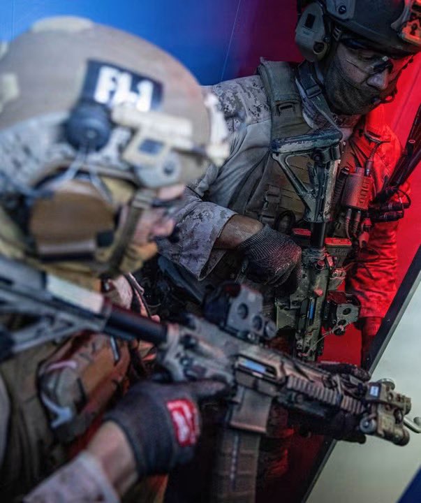 SpecOpsMagazine's tweet photo. Marine Corps Force Reconnaissance and Navy SARC, Special Amphibious Reconnaissance Corpsman, 2026. It's a pairing that reflects one of the tightest, least-known partnerships in the entire special operations community, a Navy medical specialty built specifically to embed inside a Marine unit rather than serve alongside it from a distance.
