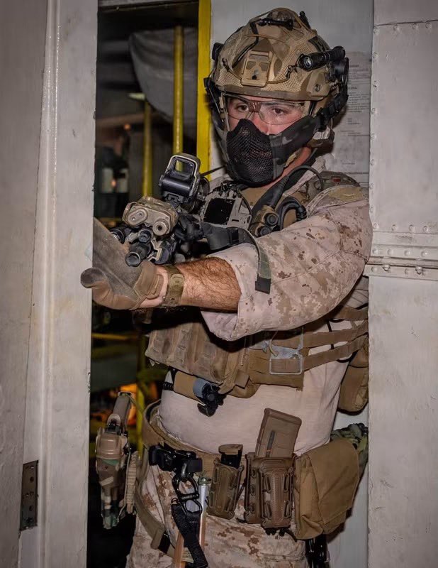 SpecOpsMagazine's tweet photo. Marine Corps Force Reconnaissance and Navy SARC, Special Amphibious Reconnaissance Corpsman, 2026. It's a pairing that reflects one of the tightest, least-known partnerships in the entire special operations community, a Navy medical specialty built specifically to embed inside a Marine unit rather than serve alongside it from a distance.