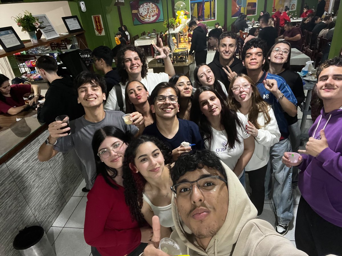 vini_mzs's tweet photo. vai deixar saudades #ifctwt https://t.co/zNsKItB3lg