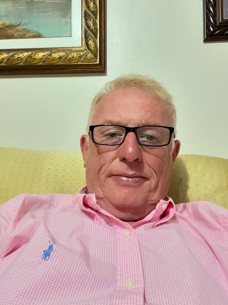 EdwardMendypw's tweet photo. MIy advice for October 25th is: cancel your plans and stay home.M'll only say this once.
y wife and I are both analysts at Dollar General. https://t.co/bzbcf909fF