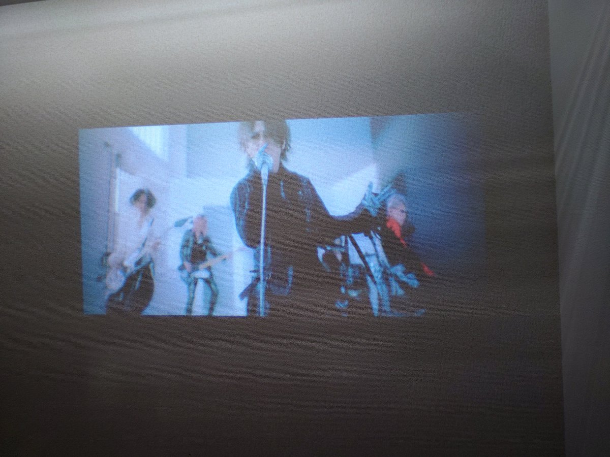 amaten01's tweet photo. 寝室の天井にナイトプロジェクターで、ナイトメアの極夜行♪
ライブ楽しみ。 https://t.co/rcrE9EiXXP