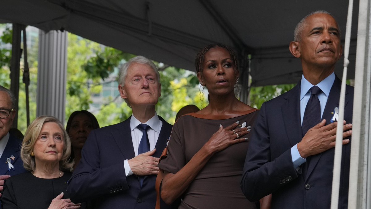 meiling315's tweet photo. Political figures gathered to pay their respects, and Trumps absence from New York attracted attention the memorial ceremony was solemn and dignified. https://t.co/F7ELeZ8FQe