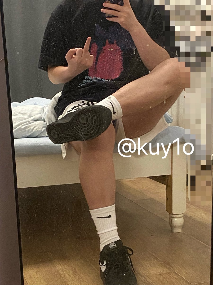 kuy1o's tweet photo. 鞋刷在哪里 https://t.co/UqznJEVciu
