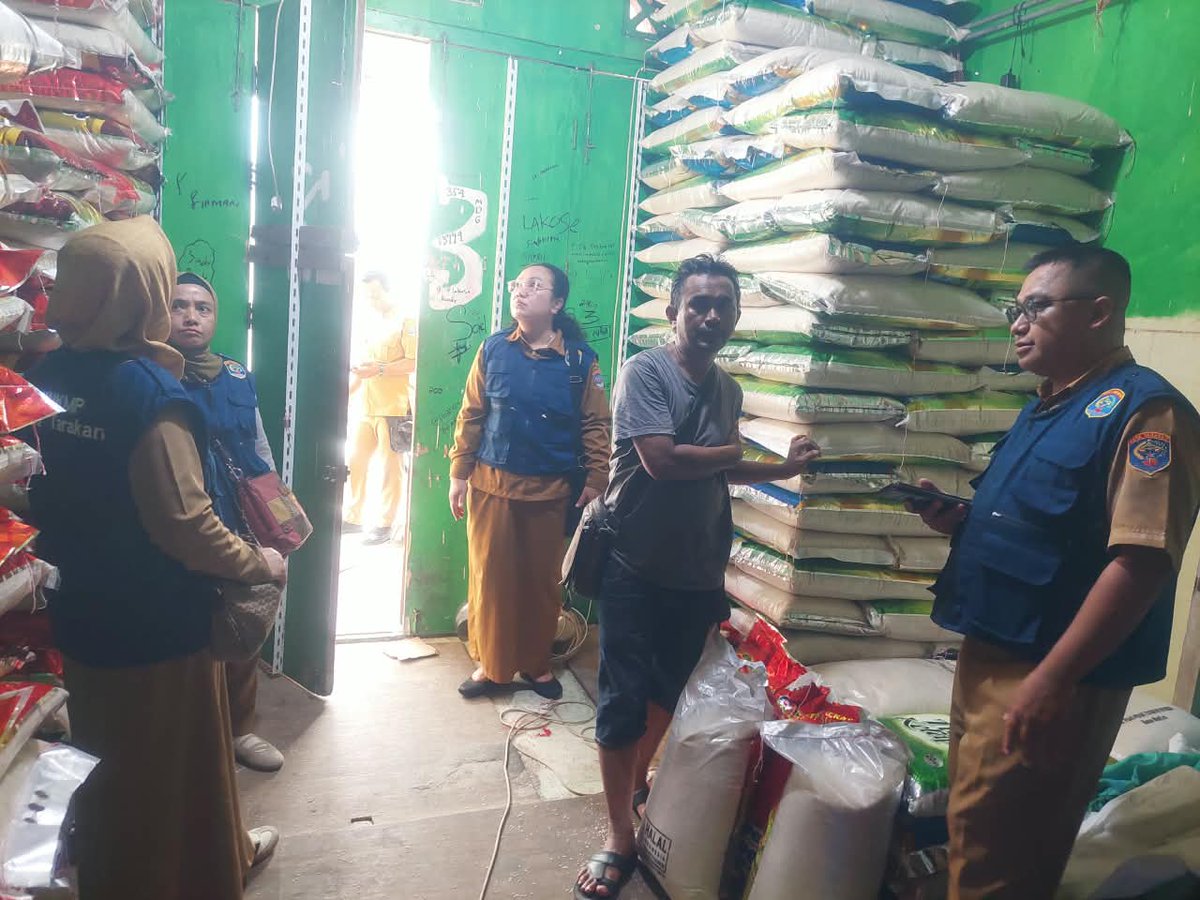 DKUKMP's tweet photo. DKUKMP Kota Tarakan Pastikan Stok Beras Aman Hingga Akhir Tahun 2026 di Tengah Dampak Kemarau https://t.co/gKPijmaKWG

#KotaTarakan
#DKUKMP
#Bapok
#Beras https://t.co/0tOV9O5xcm