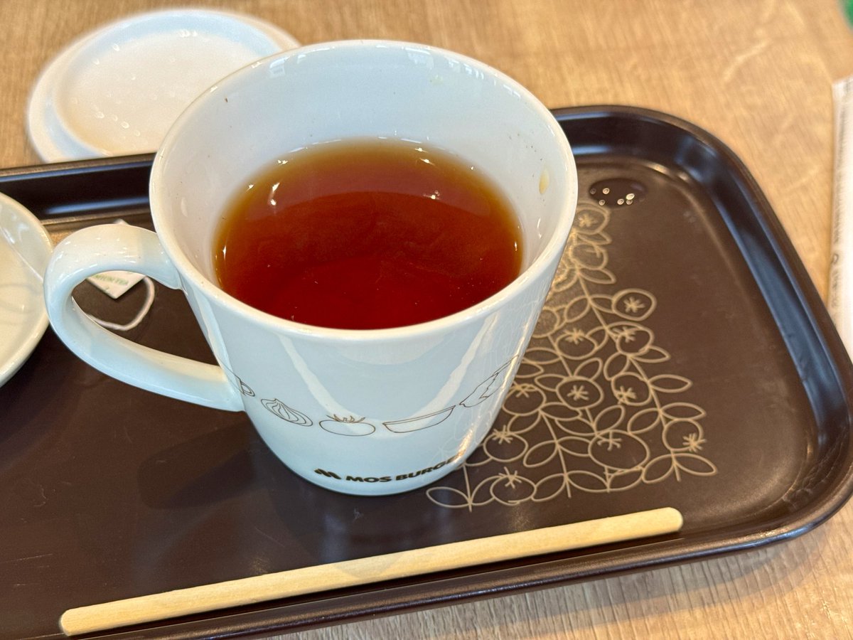 opR11s's tweet photo. #朝モス 中　

9月23日(水)㊗️ 秋分の日　
雨の東京多摩エリアです　🌧️

紅茶をいただいております https://t.co/dsDnXdMJlI