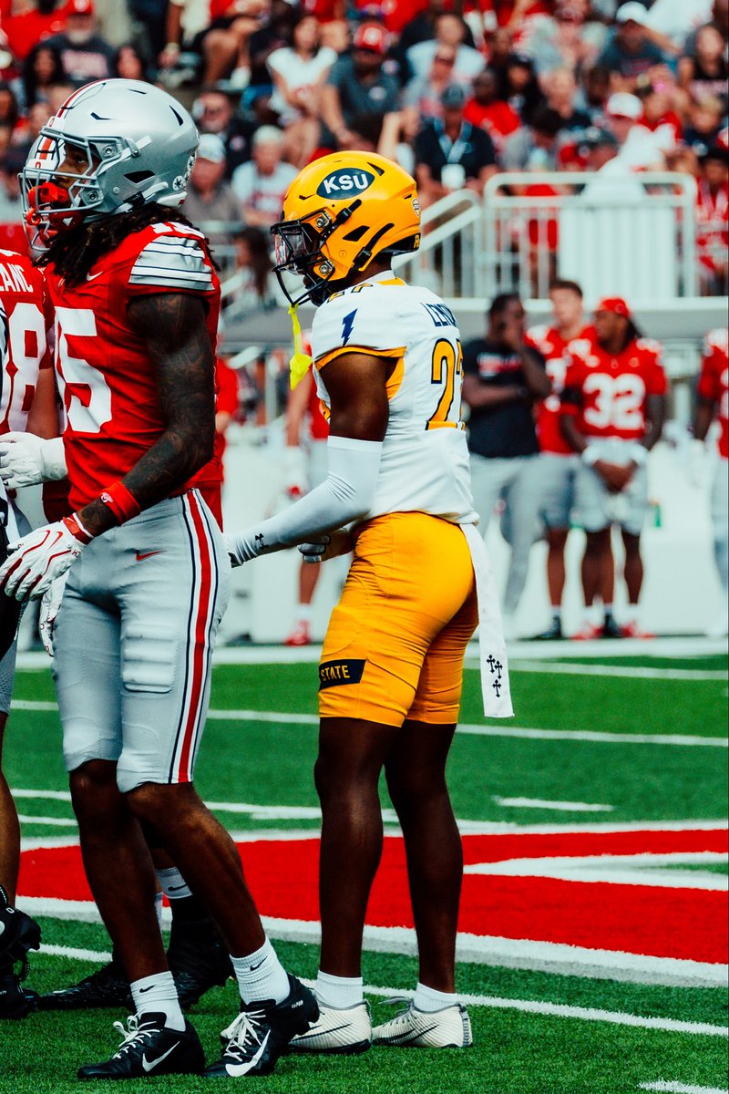 LennoxLemon1's tweet photo. Beyond grateful to play against top 10 team in the nation as a True Freshman compared to last year when I couldn’t even run and didn’t know if I would ever recover the same this truly means everything, this just proof that anything is possible if you put your trust in God https://t.co/I9SCtKixnp