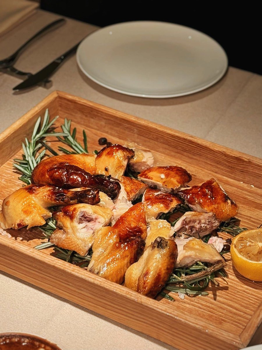 MarisaSargr4's tweet photo. Thanksgiving special: Roasted herb turkey + pumpkin pie only at our bistro this week! https://t.co/D3ZjkNArBn