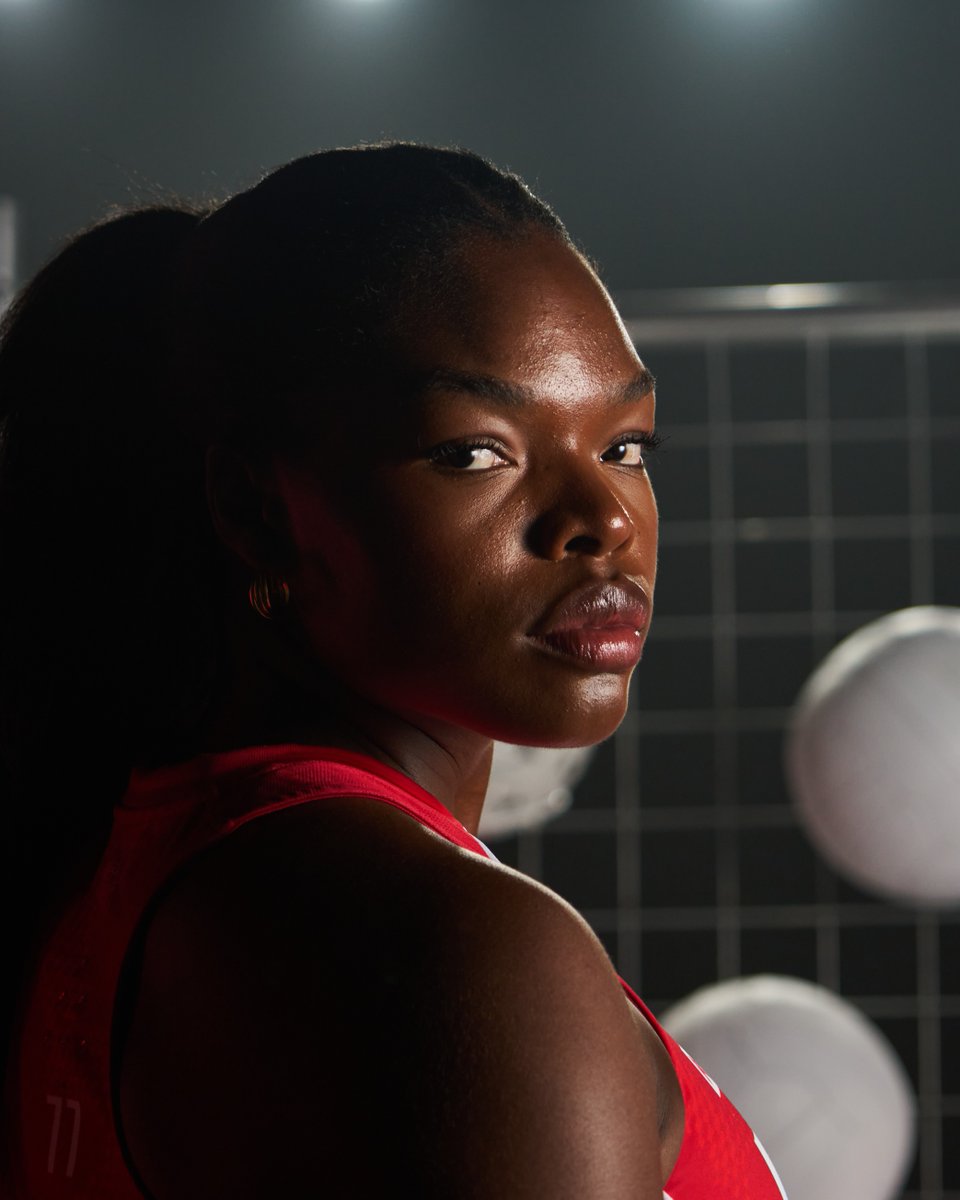 SuperNetball's tweet photo. 2027 🤝 NEW KIT 🔥 https://t.co/ujQzq0yZOJ