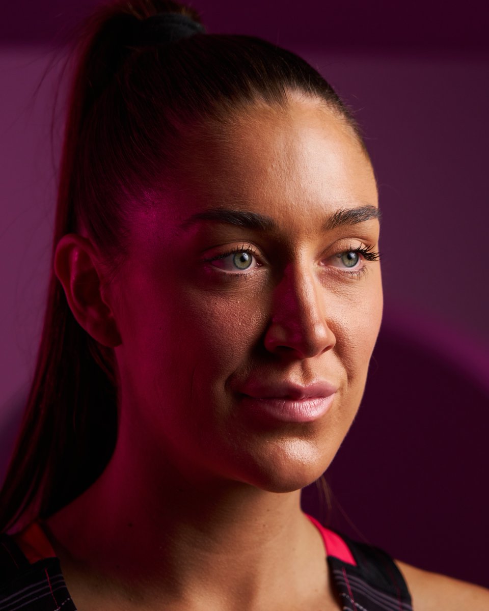 SuperNetball's tweet photo. 2027 🤝 NEW KIT 🔥 https://t.co/ujQzq0yZOJ