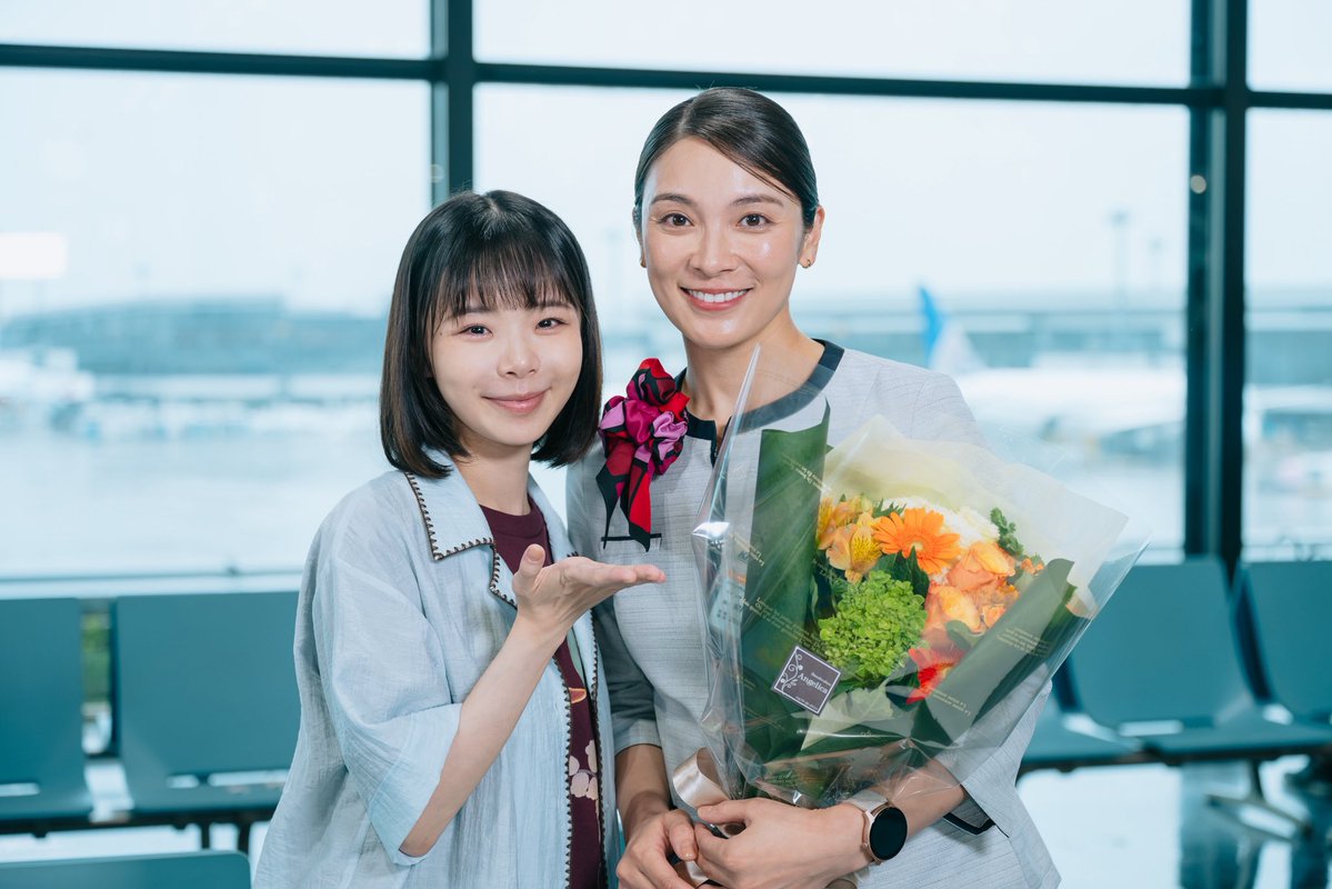 daikuukou__ex's tweet photo. オフショット📸
✈︎∽∽∽∽∽∽∽∽∽∽∽✈︎

クランクアップ写真を大公開💐

#松雪泰子 さん
#柳葉敏郎 さん
#秋元才加 さん
#西村直人 さん

『#大空港 〜GATE24〜』
1～3話、最終回はTVerで見逃し配信中📡
https://t.co/fl9b9MDjXH https://t.co/AhpeZdpf0R