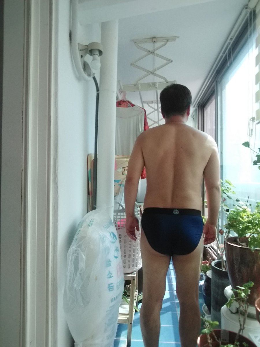 lsclsc1002's tweet photo. 2026년   9월  23일  수요일 아침
오늘부터 연휴시작 이다
현괸문 앞뒤 베란다 창문 다 열어놓고
환기시키면서 세탁기에 빨래 돌려놓고 
청소기 밀고 바닥도 닦고 화분에 물도좀 주고 
오후에는 본가 부모님 집으로 출발 ~ 알
차로 1시간 거리라 금방 도착함
오늘도 즐거운 하루 되시기를  🍑🌶 https://t.co/gBggOd9tsW