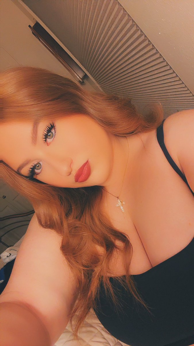 GingaBaddie's tweet photo. phone sessions for $30 message me 🍑 https://t.co/q3yWgoZT24