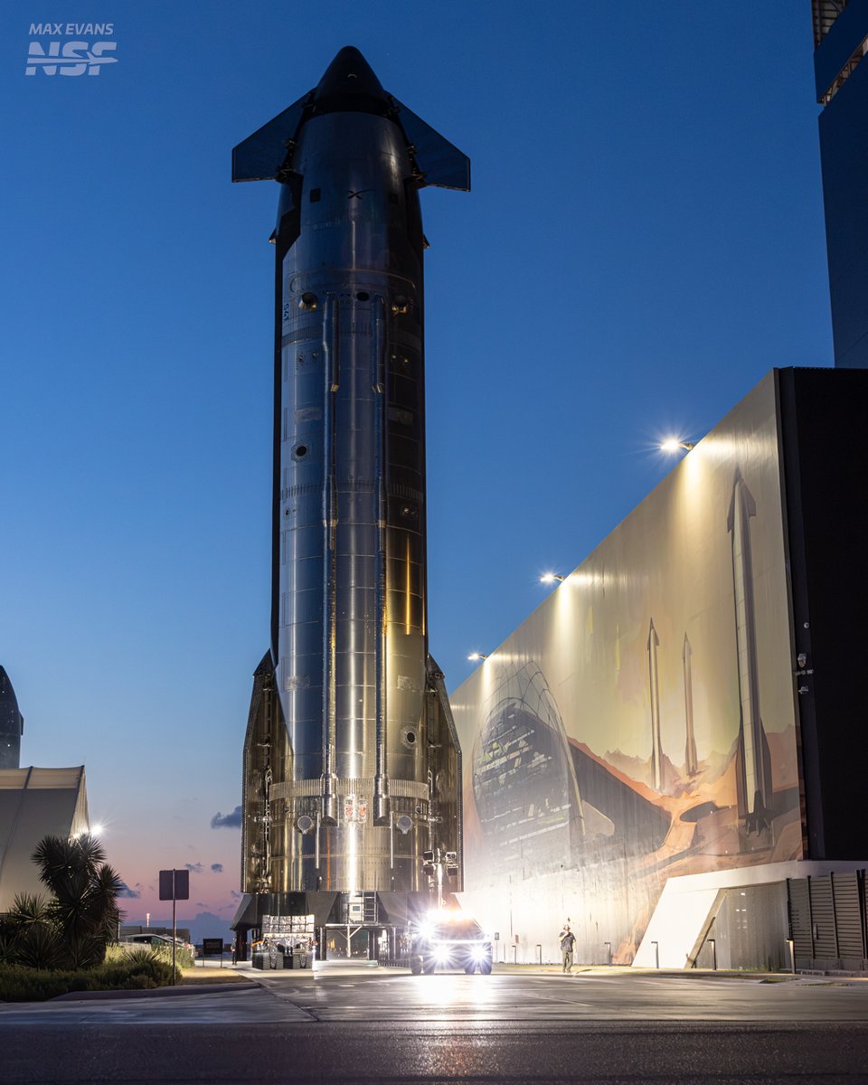 _MaxQ_'s tweet photo. Ship 41 is on the move towards Pad 2 ahead of prelaunch testing in the coming days. 

By this time next week, she will hopefully have been the first Starship vehicle to reach Earth orbit.

📸 - @NASASpaceflight 

ROLL COVERAGE: https://t.co/MVqVVt78Rf https://t.co/ZANrvo7FeE