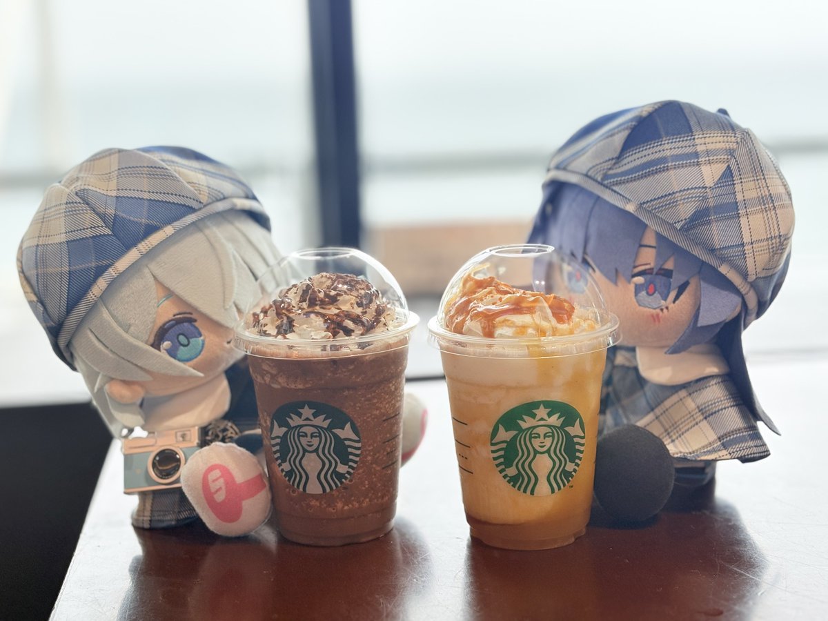 Lemon_1_0's tweet photo. スタバ🩵💙 https://t.co/XOAfhBSSOD