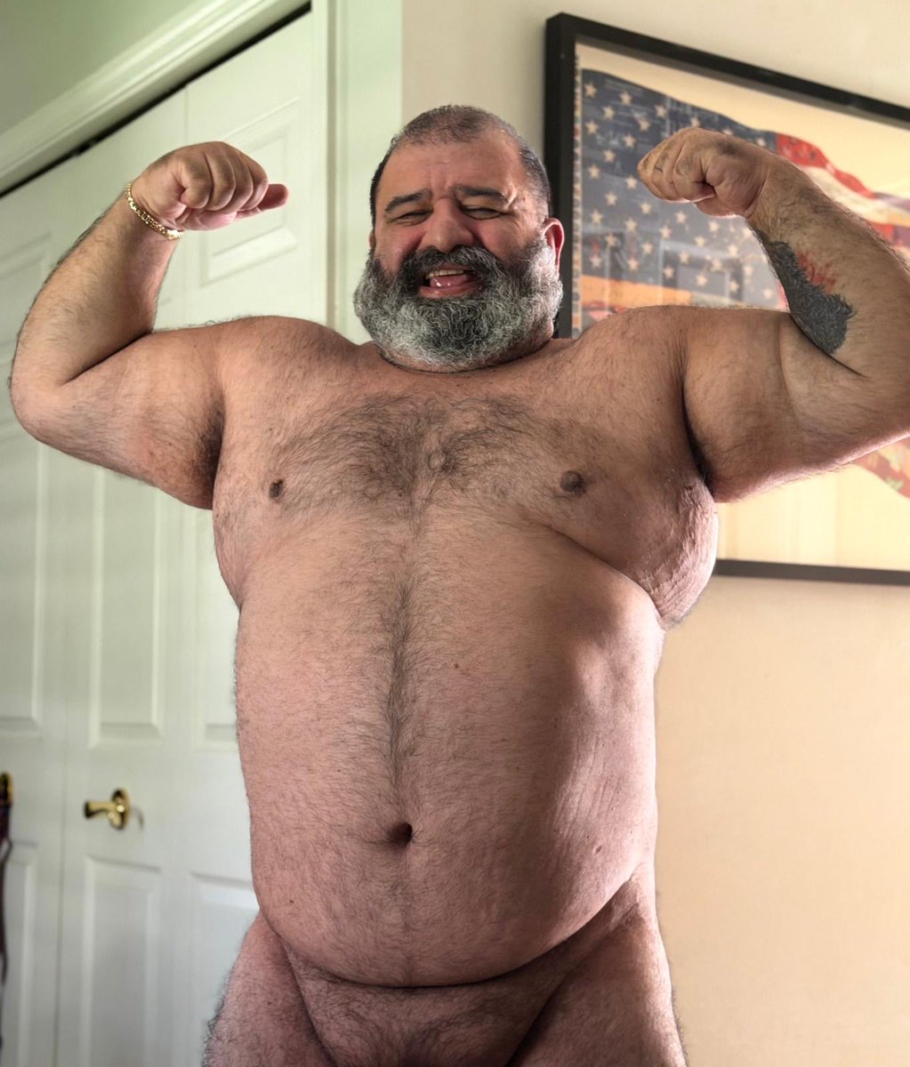 Chub4fun78's tweet photo. This daddy’s belly is warm, full, and waiting for someone who knows how to appreciate it… the rest of me is just as ready. Come closer.
Tags:
#DaddyBear #HairyDaddy #Chub #GayBear #Belly #Hairy #Uncensored #18plus https://t.co/jADvyTtGFP