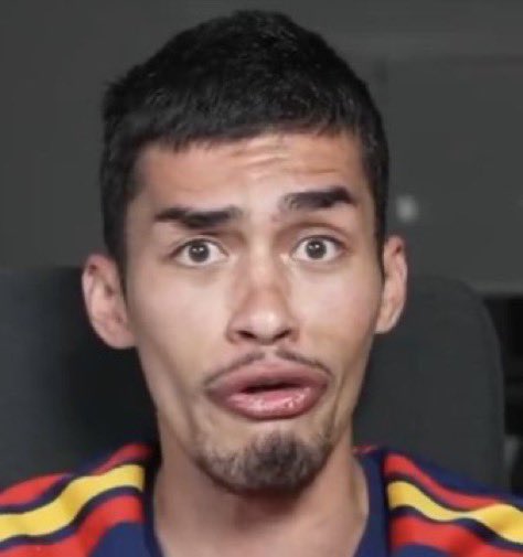 groypernewsTV's tweet photo. 🚨 Sneako reportedly ended his stream early in tears after a supporter sent him this powerful message from Allah. https://t.co/1u7JT7DflE