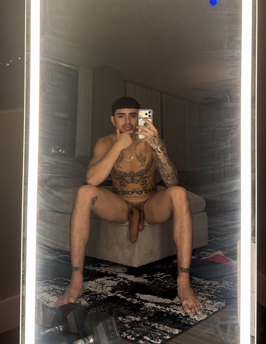FDjasonn's tweet photo. Who needs some dick ? 😈
Join ➡️ https://t.co/UN2aZ2Z8or https://t.co/6CTxOCZ6CL