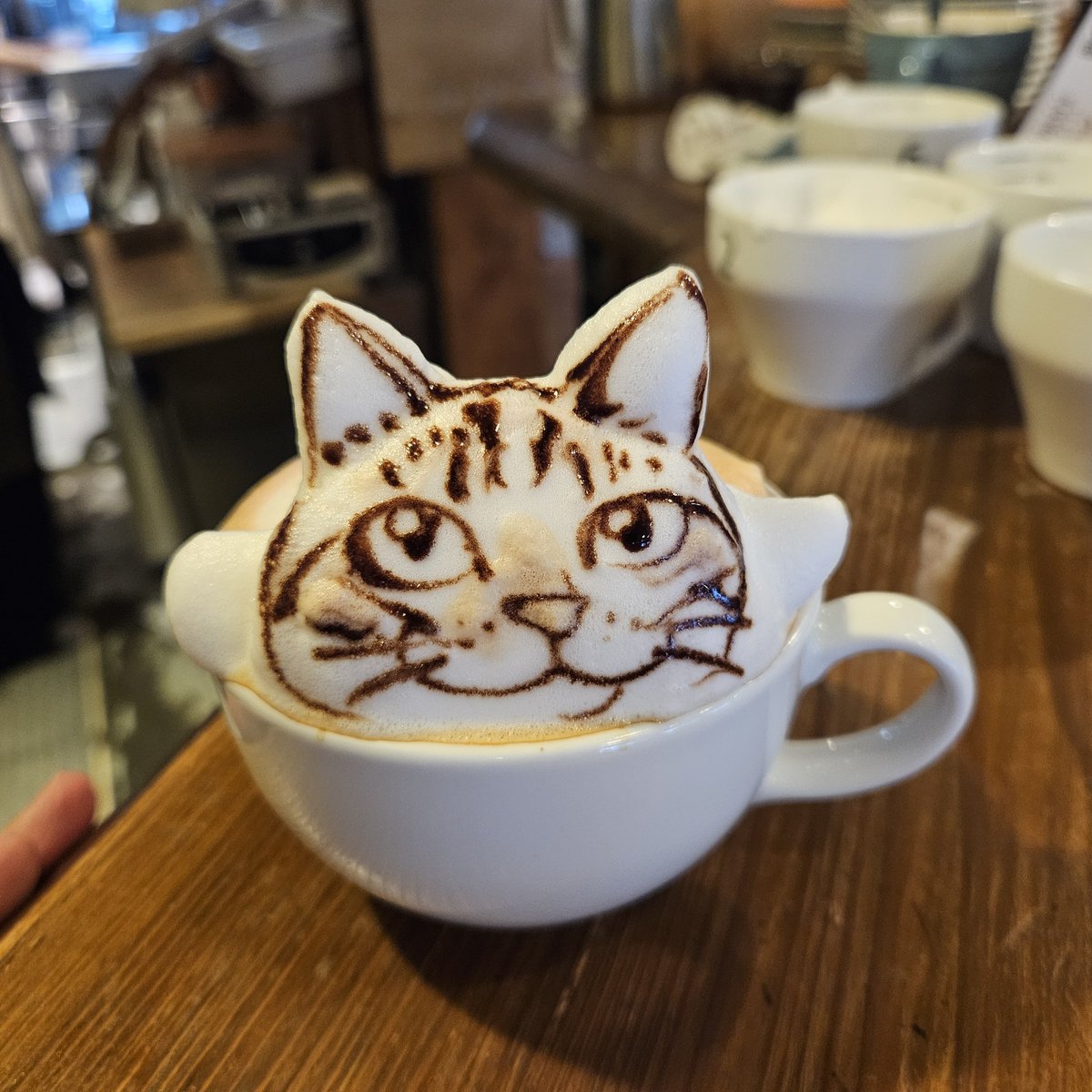 Cafe_Reissue tweet picture