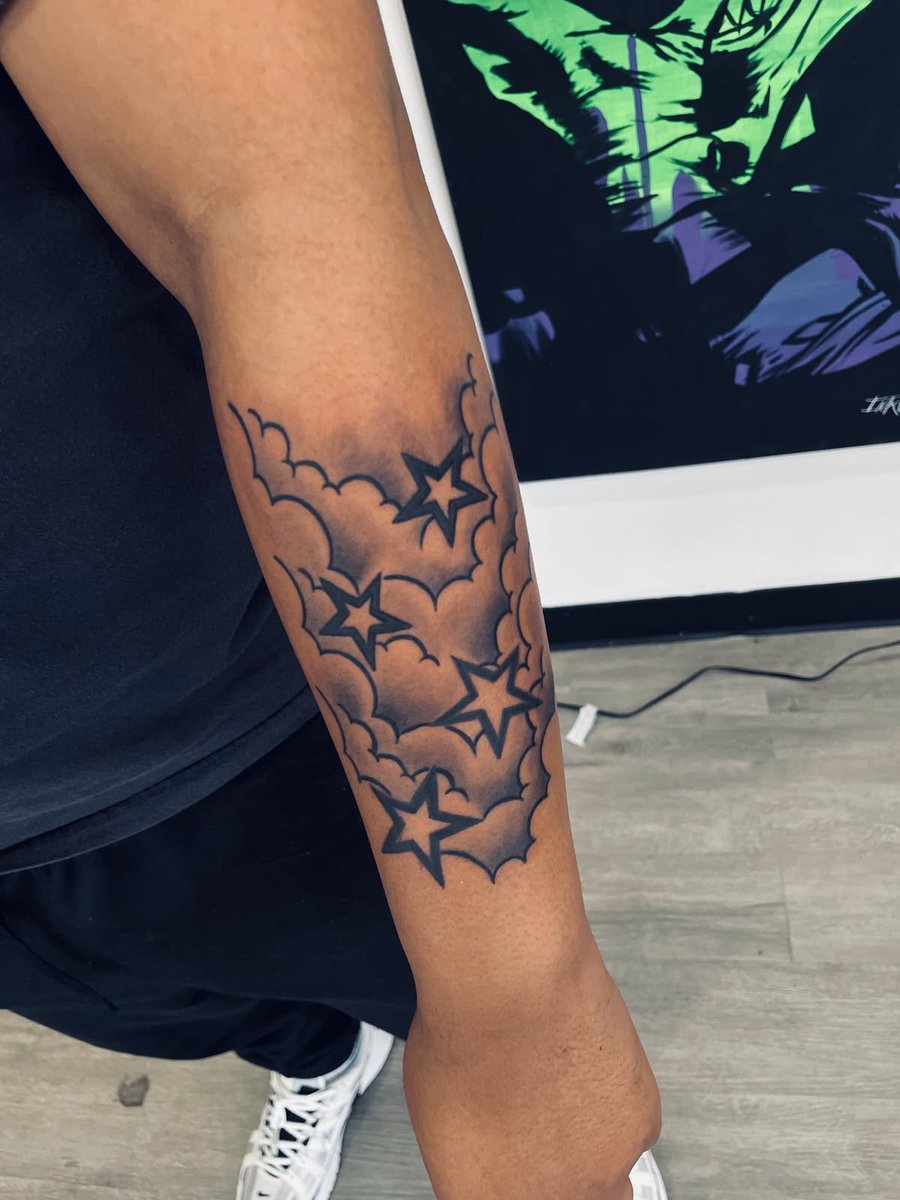yao_atfff's tweet photo. Creating refined custom tattoos through thoughtful design, precision, and professional craftsmanship. Your vision, elevated.
#tattoo #TattooArtist #ca #usafirst 

2027 bookings open 📅
DM to book 📥
Wilmington, CA 📍 https://t.co/0rJbH7J8IZ