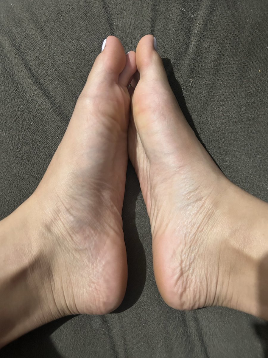 RainhamariR's tweet photo. 👣 https://t.co/RZ2oAUwFNl