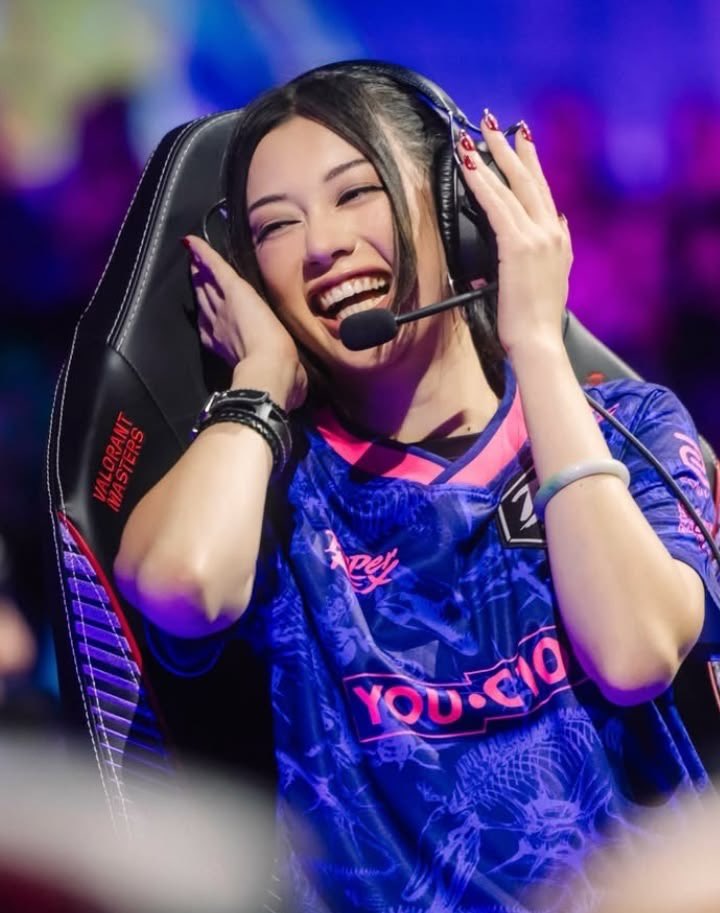 xinyuzip's tweet photo. ⠀⠀⠀ ⠀ ⠀ ⠀ uma au #meichae onde

yoonchae faz tweets “despretensiosos” sobre a sua streamer favorita 

⠀⠀⠀ ⠀ ⠀⠀⠀ ⠀ ⠀ ⠀ ⠀⠀ ou

megan responde um tweet de uma fã falando besteira na conta errada https://t.co/iYjEV2rOn5