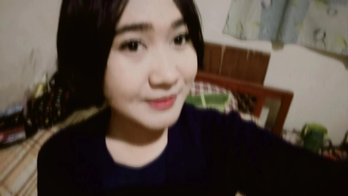 viaa9090's tweet photo. Senyum.......✨✨✨✨ https://t.co/ot5xPnYTTz
