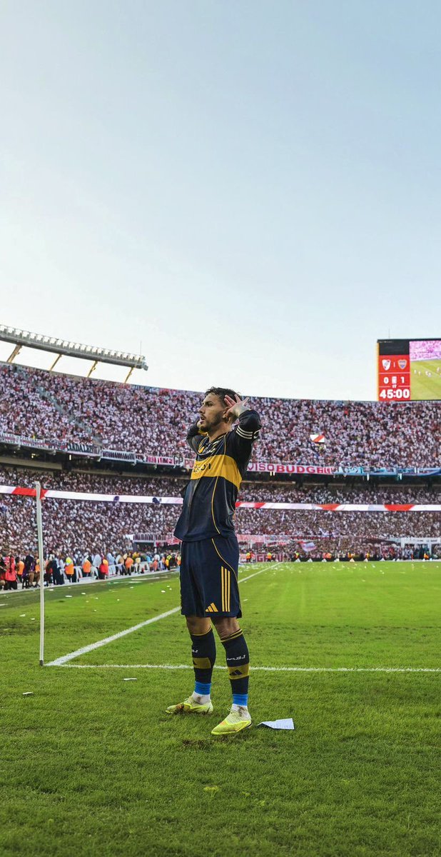 CrisCardozo91's tweet photo. @frabigol Los partidos se ganan en la cancha. https://t.co/NGS9M5IAuD