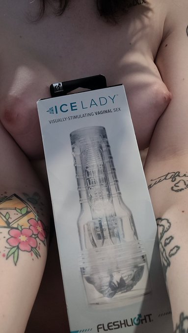 Anturmy0's tweet photo. Get one for yourself you'd love it keeps me company when am lonely #trans https://t.co/IgyfFAudut