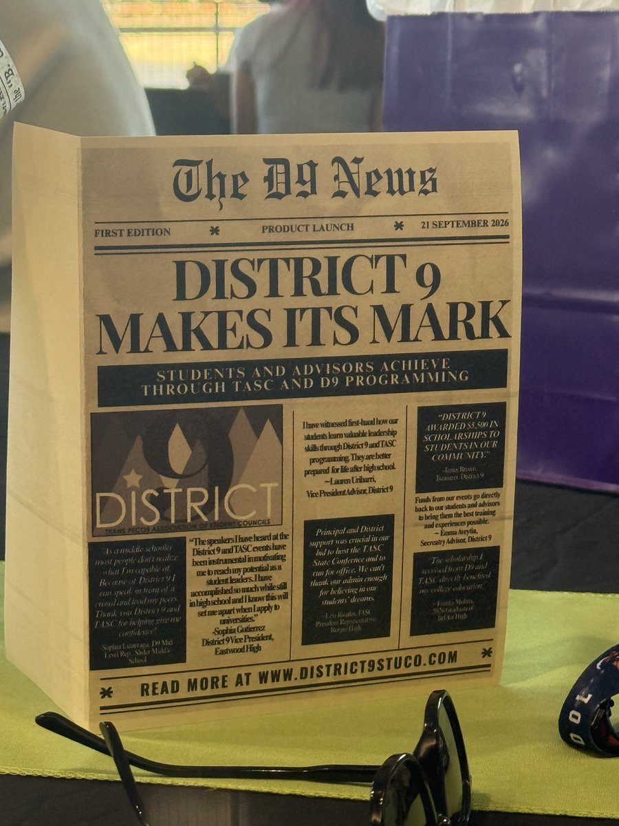 agardea_hms's tweet photo. It was such a great time at the District 9 Student Council Presidents banquet! Very proud of our StuCo president, and thank you to our Principal Dr. Sepulveda for attending and his support! #district9 #studentcouncil @HERNANDO_MS https://t.co/8MNqTfMEym