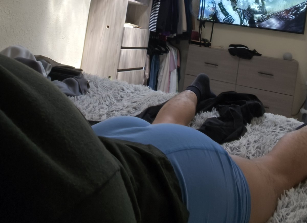 muerdealmobjpl's tweet photo. Azul o negro? https://t.co/m8KaHrOrb0