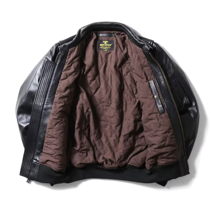 mountainrecon's tweet photo. HOUSTON 8192 SHEEP LEATHER CWU45P 数々の高品質リプロミリタリーアパレルを手掛けるヒューストンからレザー製45P入荷! 超いいですね!しかもしなやかで軽い羊革!52580円は正直お得かと!丁寧な縫製で��評のあるブランドさんなので作りも安心!肩のアクションプリーツも再現され動きやすい!#45P https://t.co/mXjtYXS957
