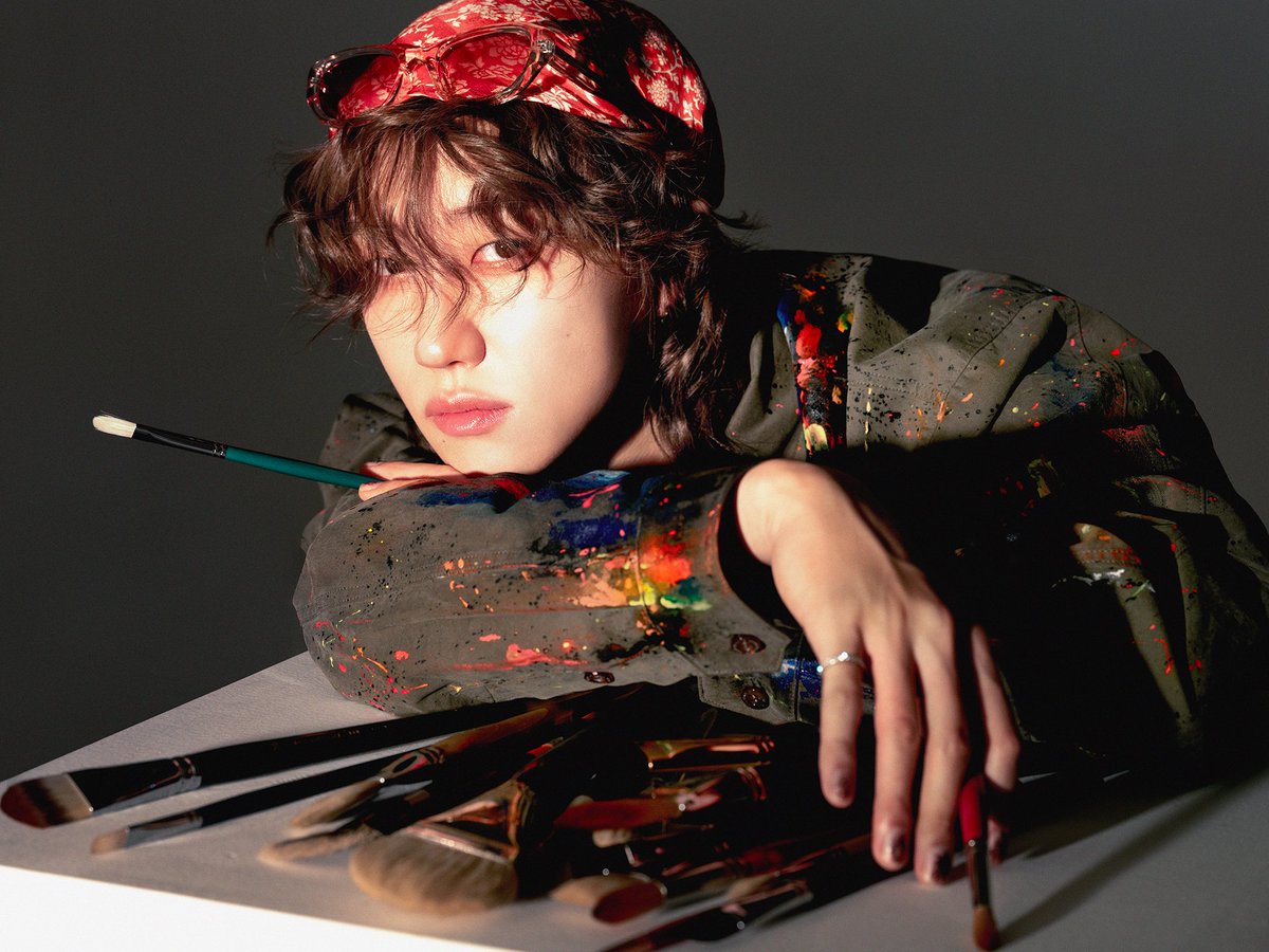 THEtothe8ight's tweet photo. 나일론 V8 : HYPER(K-)POP

https://t.co/4eCw7MXyCH https://t.co/6s7cbEgSg6