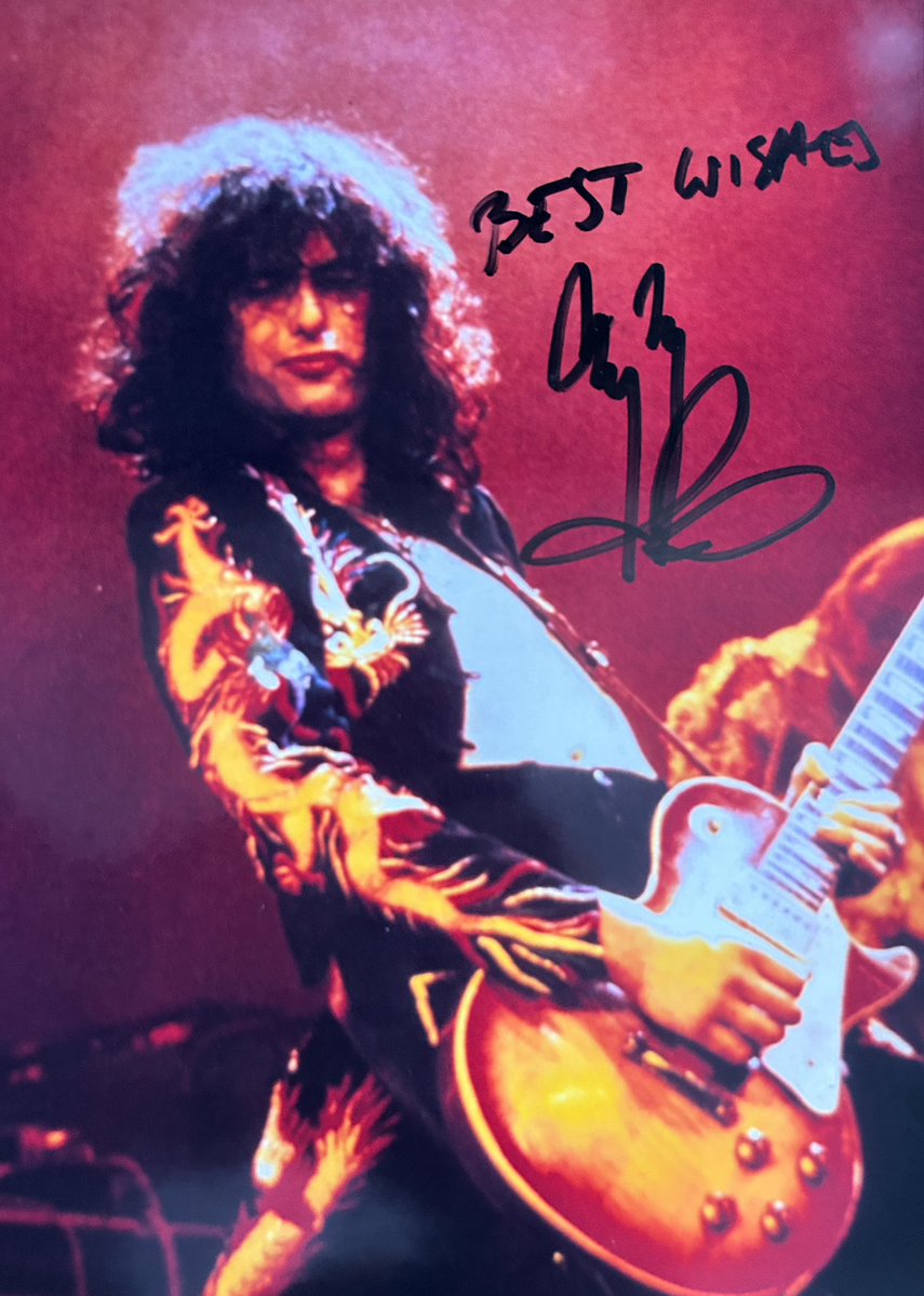 vementerprise's tweet photo. Vintage Enterprise Memorabilia 
MUSIC SPORTS MOVIE 
COLLECTIBLES SALE 
https://t.co/rBls1ONIED
#vintage #rocknroll #music #rock #antique #collectibles #country #metal #hiphop #kpop #country #collectible #blues #antique #vinyl #lp #record #musician #song #sports #movies #band https://t.co/EybaxRnaZH