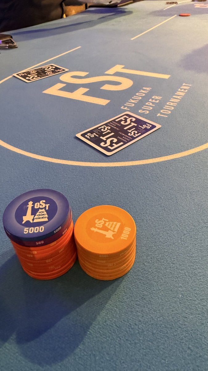 rkpoker's tweet photo. #FST Final Day Kickoff
今回何も上手く行ってないけどラストチャレンジ！ https://t.co/O2uyK6oCR3