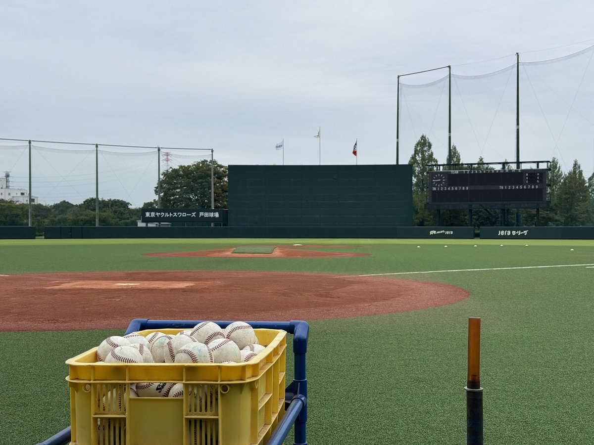 swallowspr's tweet photo. 【ファーム・リーグ】
本日、ヤクルト戸田球場での最後の公式戦。
半世紀もの間、幾多の名勝負を繰り広げてきたこのグラウンド。

数々の思い出が刻まれた戸田での公式戦も、今日が最後となります。
最後の一日も、熱い応燕をよろしくお願いします！

#swallows #燕心全開 https://t.co/bBnk6ZoJ70