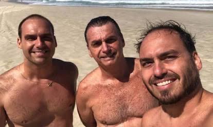 goonconserva's tweet photo. para tudo o que vc tá fazendo e vem homenagear os macho alpha dessa família que o mito colocou no mundo 🥴🥴🥴 https://t.co/1rQDaG4toq