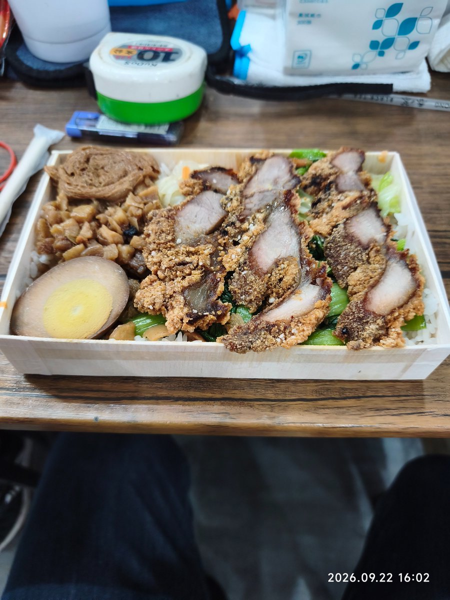 LoveChubbygl's tweet photo. 女生都可以找的到長期飯票，請問男生有機會嗎？？？ https://t.co/maHkLxBO69